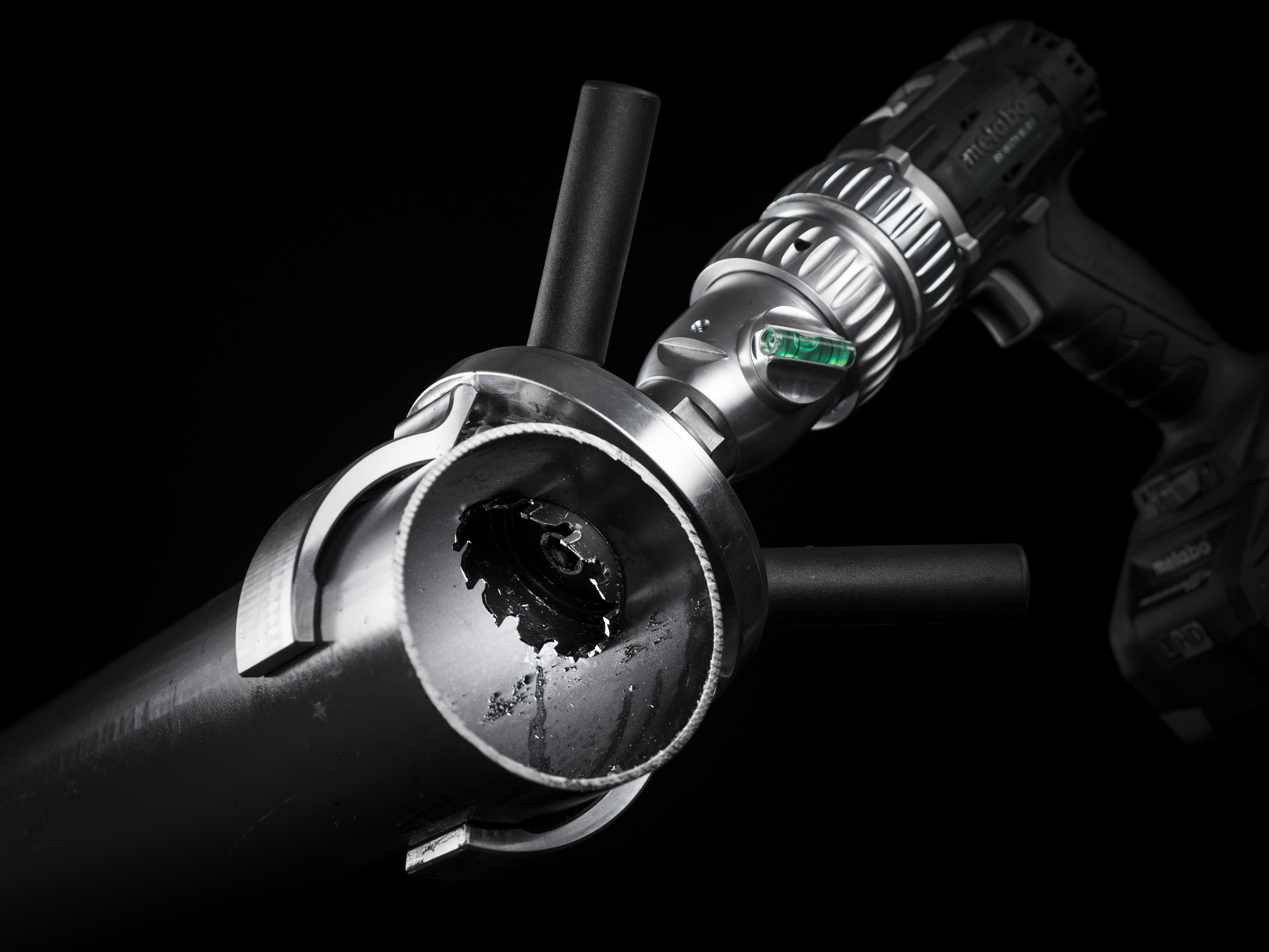 Snapdrill Hand-Held Automatic Hole Cutting Tool