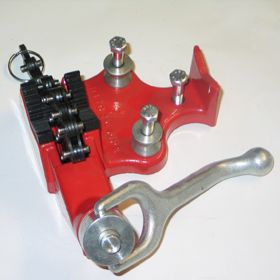Bench Mount Chain Vise 1/8" - 2-1/2" (1/8#)